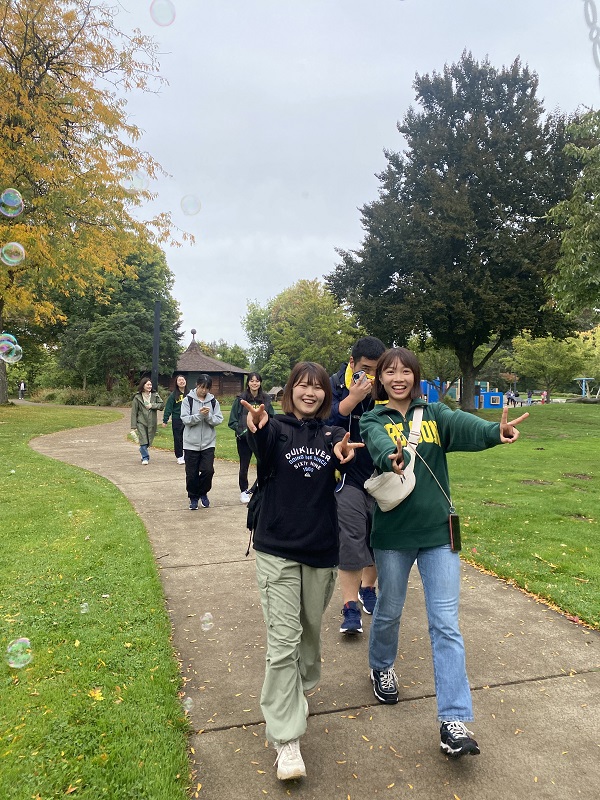 Oregon Asian students